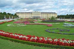 schloss schoenbrunn palace vienna austria