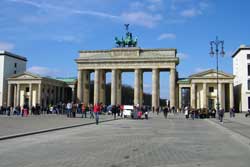 brandenburg gate pariser platz berlin germany