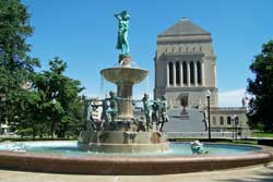 indiana world war memorial university park fountain indianapolis indiana