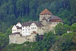 vaduz schloss castle vaduz liechtenstein