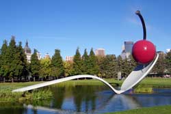 spoonbridge and cherry minneapolis sculpture garden